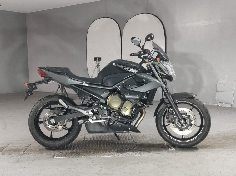 Мотоцикл Yamaha xj6n с пробегом 5560 km