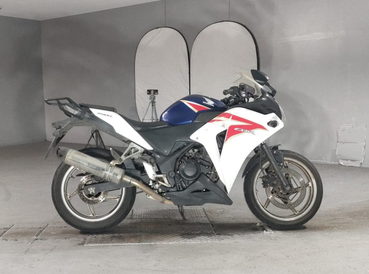 Мотоцикл Honda CBR250R з пробігом 78933 km