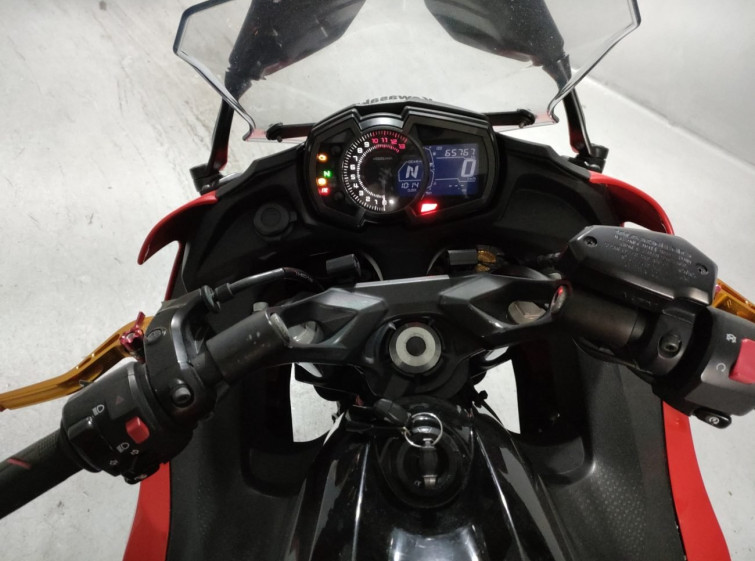 Мотоцикл Kawasaki NINJA650 з пробігом 65767 km