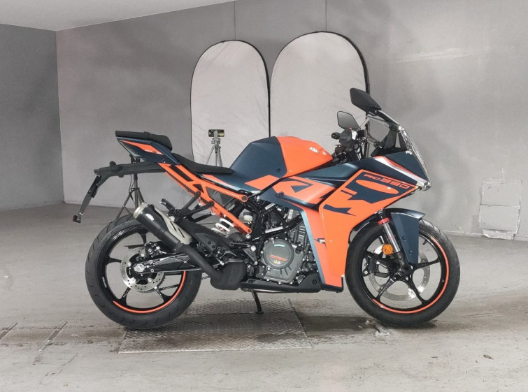 Мотоцикл KTM RC 390