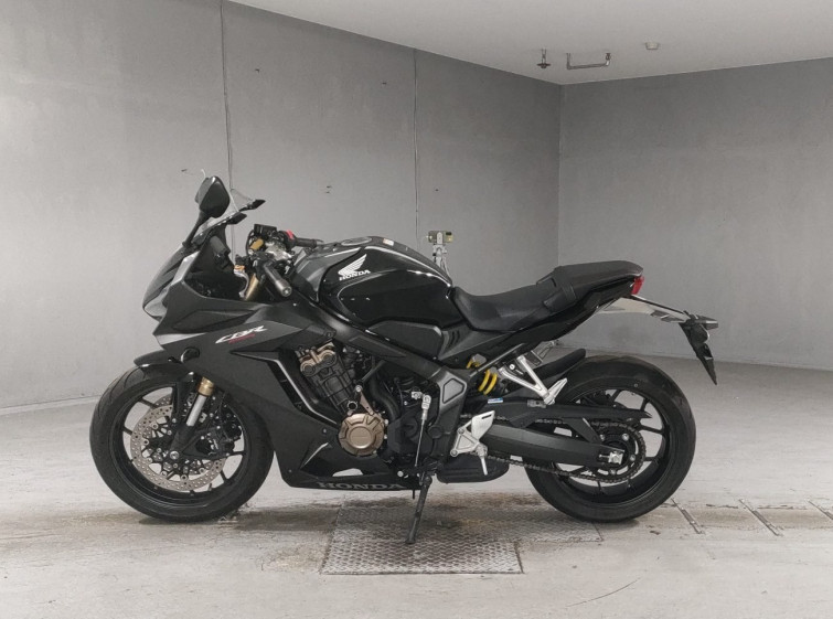 Мотоцикл Honda CBR650R з пробігом 16859 km