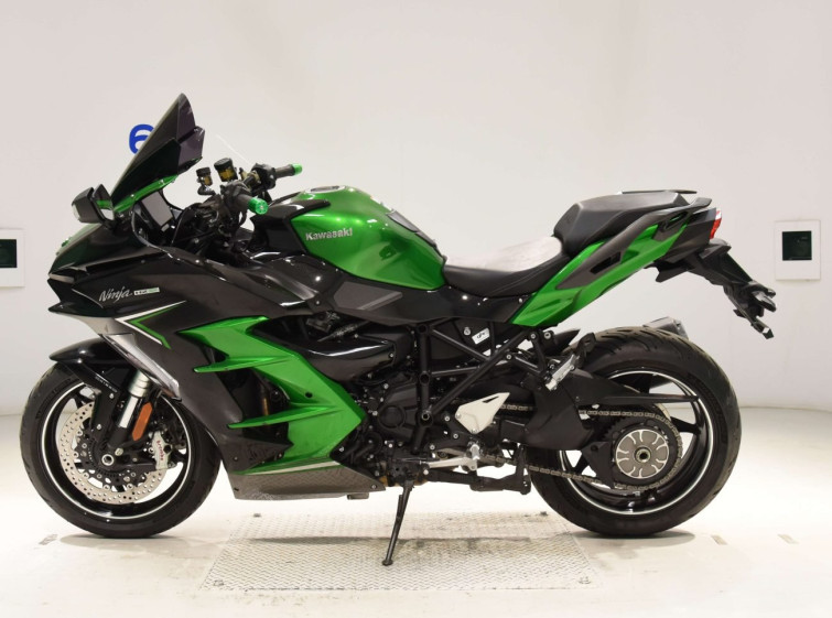 Мотоцикл Kawasaki NINJA H2 SX з пробігом 9790 km