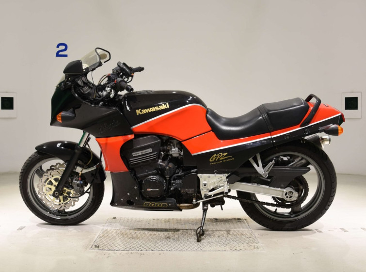 Мотоцикл Kawasaki GPZ900R с пробегом 38431 km