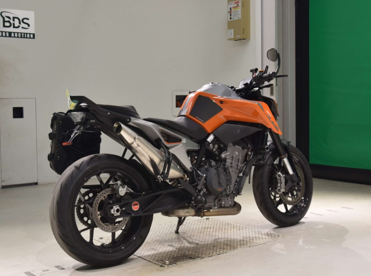Мотоцикл KTM 790 DUKE