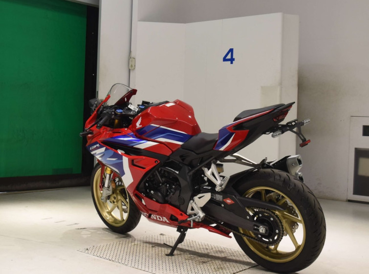 Мотоцикл Honda CBR250RRA