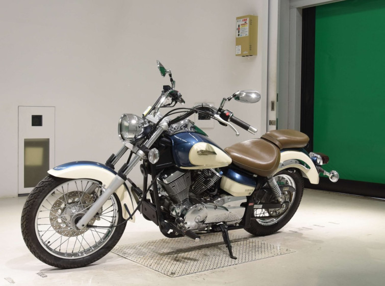 Мотоцикл Yamaha DRAGSTAR XVS250