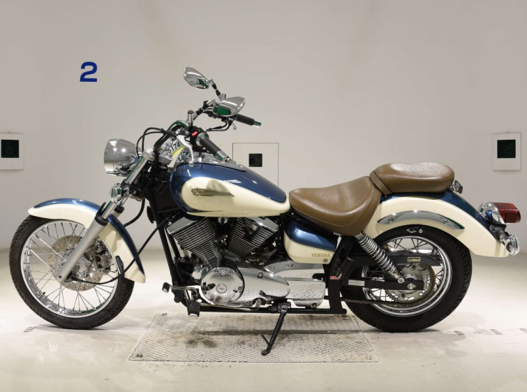Мотоцикл Yamaha DRAGSTAR XVS250