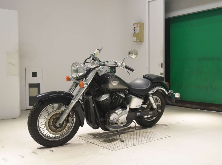 Мотоцикл Honda SHADOW400
