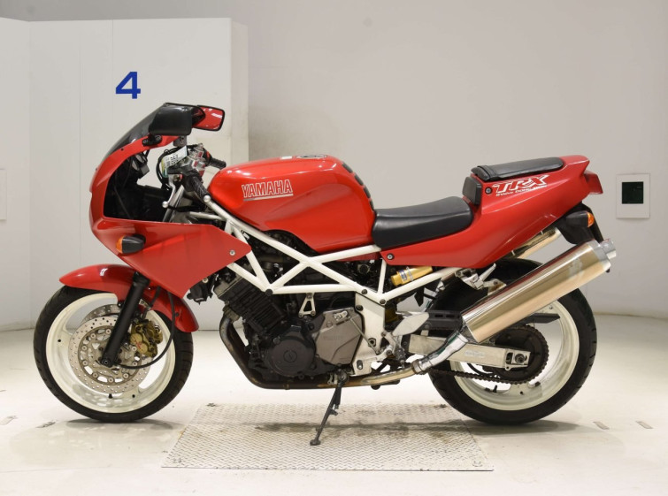 Мотоцикл Yamaha TRX850 з пробігом 9065 km