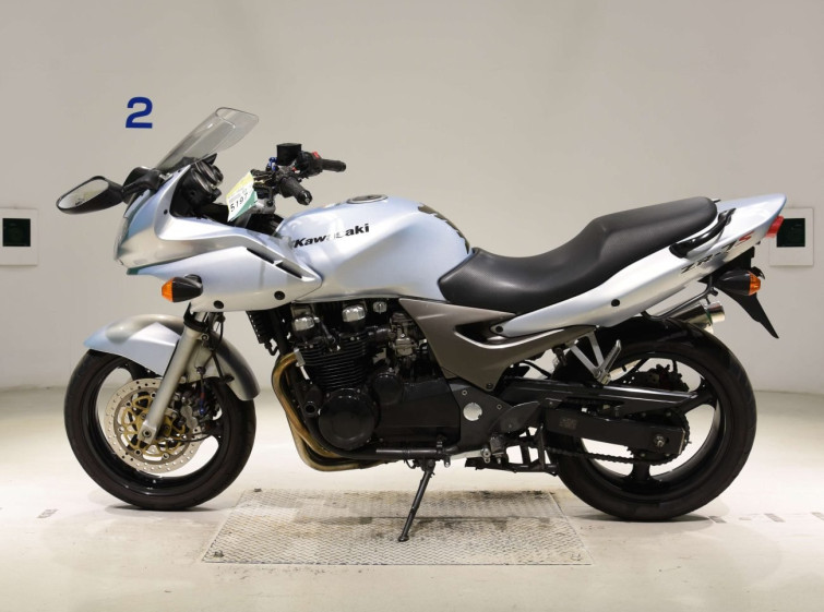Мотоцикл Kawasaki ZR-7S з пробігом 70841 km