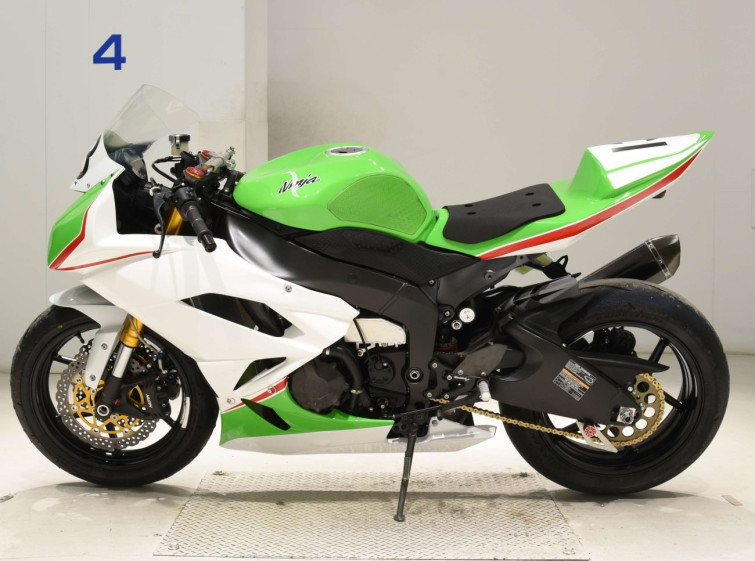 Мотоцикл Kawasaki NINJA ZX-6R с пробегом 683 km