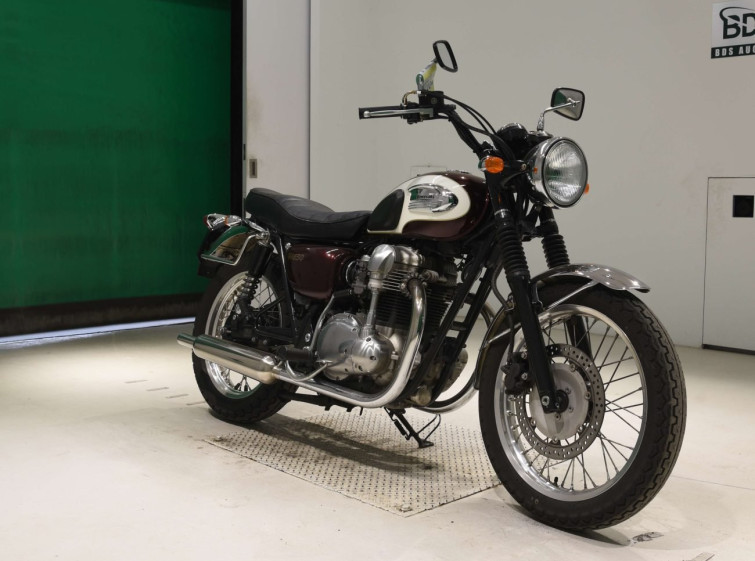 Мотоцикл Kawasaki W650 з пробігом 15627 km