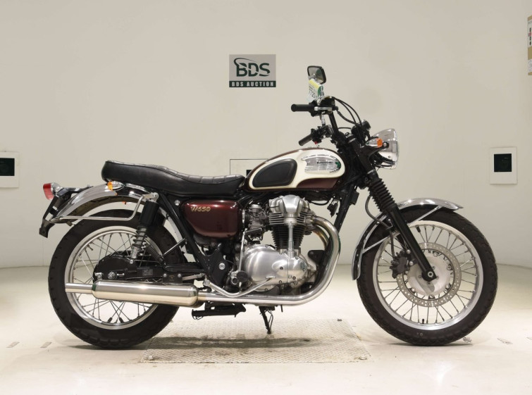 Мотоцикл Kawasaki W650 з пробігом 15627 km