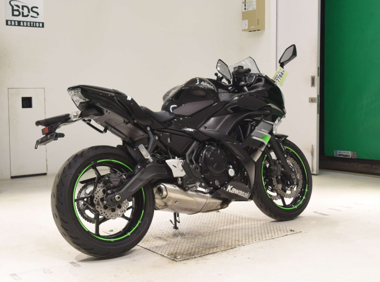 Мотоцикл Kawasaki NINJA650 с пробегом 32395 km