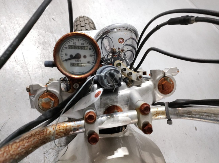 Мотоцикл Yamaha TW200 з пробігом 352 km