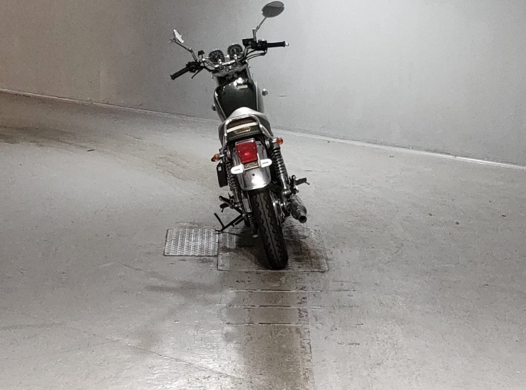 Мотоцикл Yamaha SR400 з пробігом 20694 km