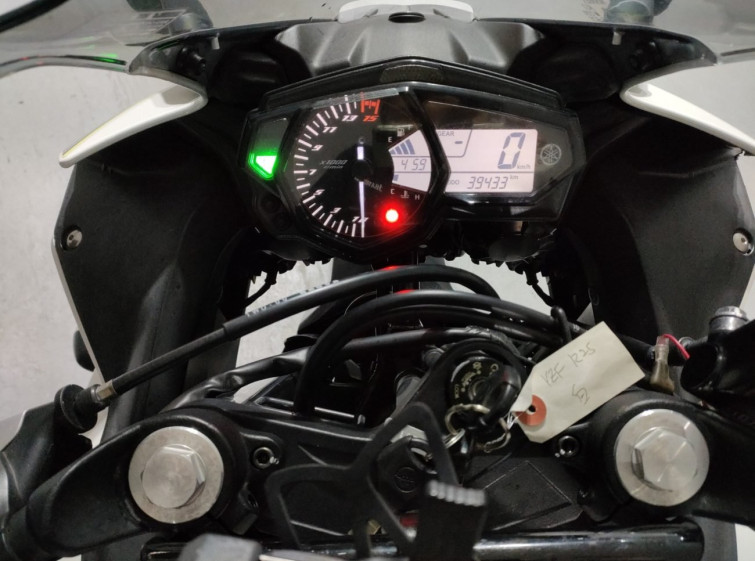 Мотоцикл Yamaha YZF-R25 с пробегом 39443 km
