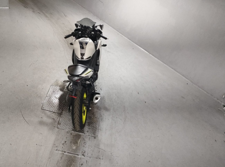Мотоцикл Yamaha YZF-R25 с пробегом 39443 km