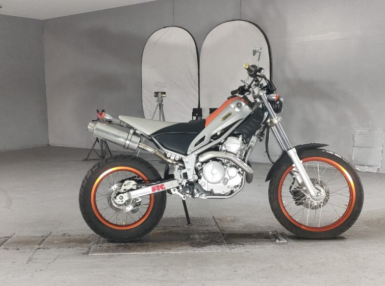 Мотоцикл Yamaha TRICKER з пробігом 1519 km