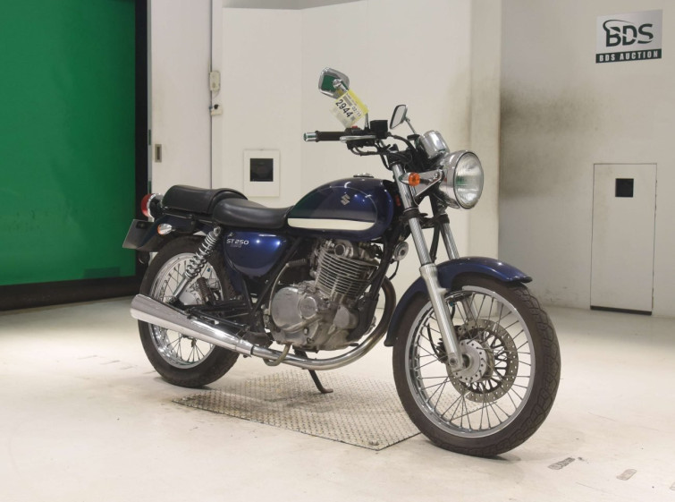Мотоцикл Suzuki ST250E з пробігом 9253 km
