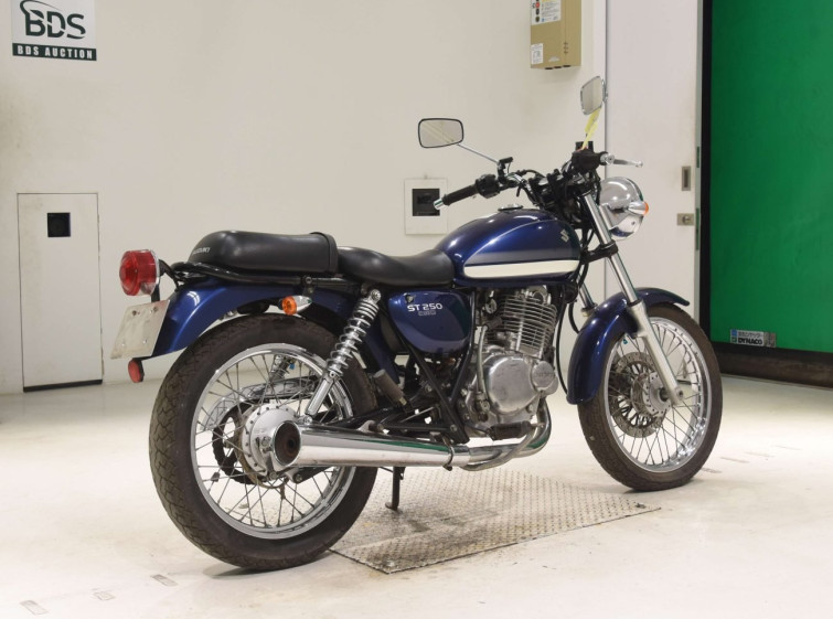 Мотоцикл Suzuki ST250E з пробігом 9253 km
