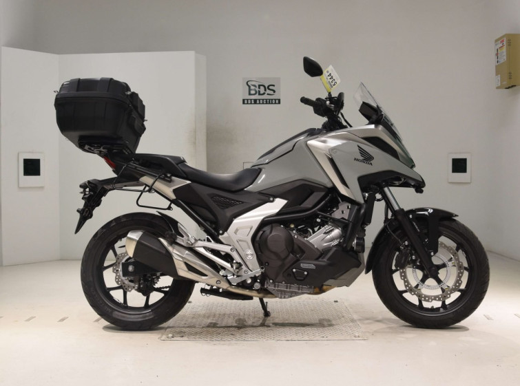 Мотоцикл Honda NC750XD з пробігом 596 km