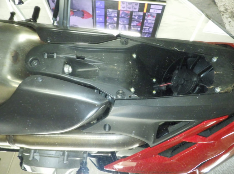 Мотоцикл Ducati STREET FIGHTER V2 с пробегом 2033 km