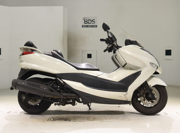 Мотоцикл Yamaha MAJESTY 250 с пробегом 71543 km