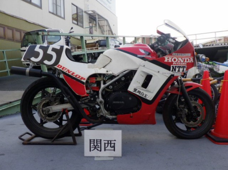 Мотоцикл Honda VF400F