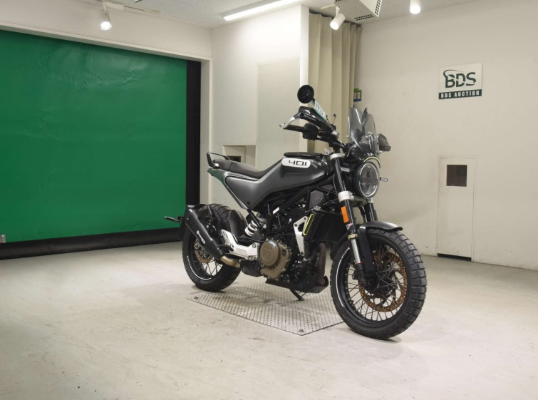 Мотоцикл Husqvarna SVARTPILEN 401 з пробігом 3648 km