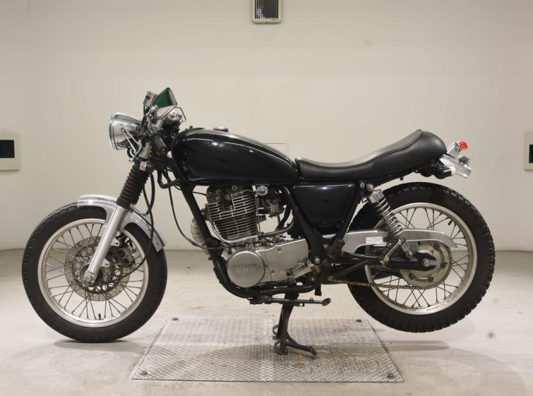 Мотоцикл Yamaha SR400 з пробігом 30951 km