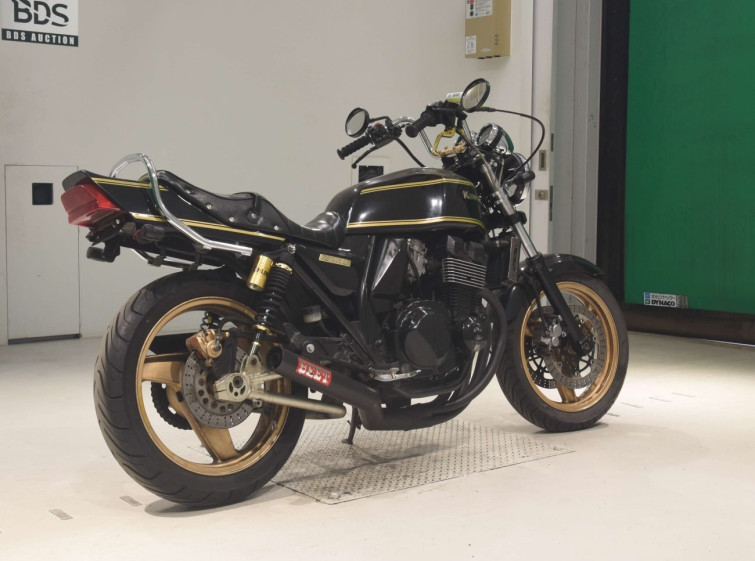 Мотоцикл Kawasaki ZRX400