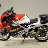 Мотоцикл Honda RVF400 з пробігом 35822 km