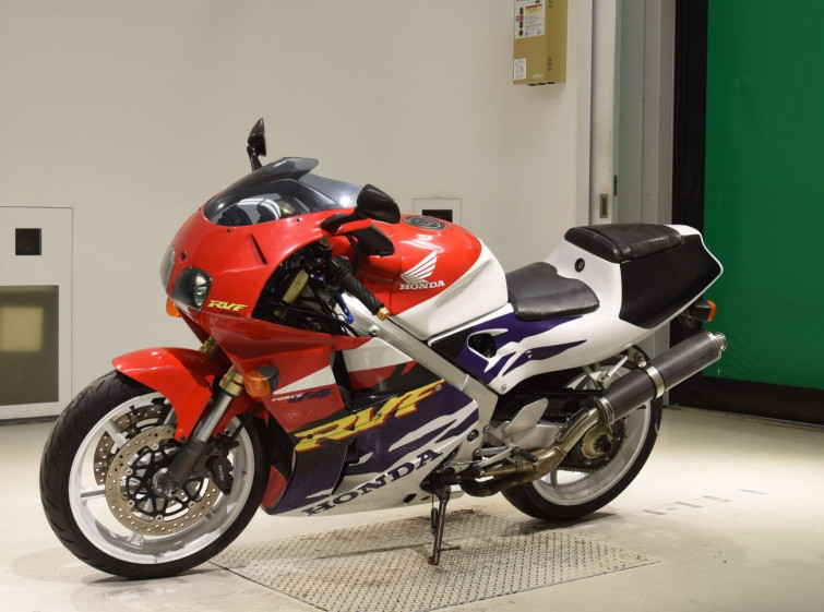 Мотоцикл Honda RVF400 з пробігом 35822 km