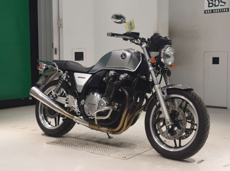 Мотоцикл Honda CB1100 з пробігом 18392 km