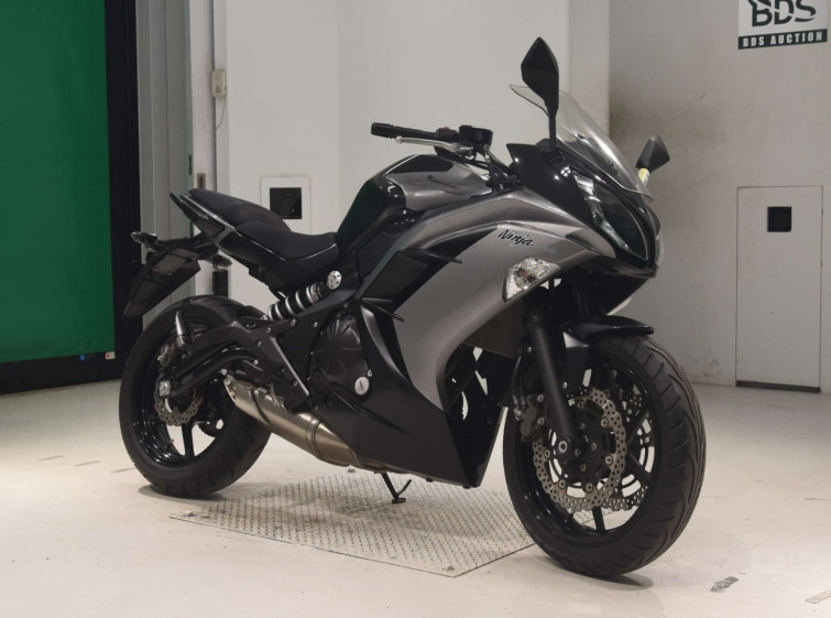 Мотоцикл Kawasaki NINJA400 с пробегом 7811 km