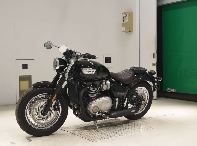 Мотоцикл Triumph BONNEVILLE з пробігом 5950 km