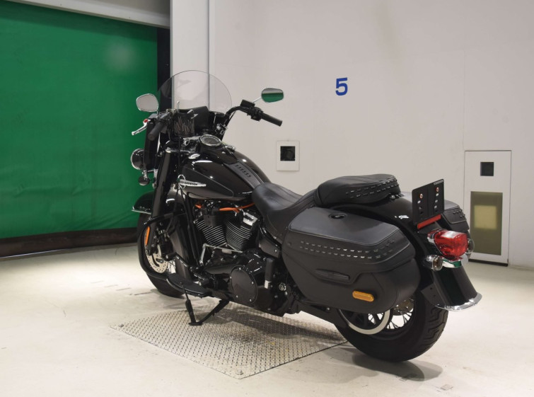 Мотоцикл HD HERITAGE FLHC1750 з пробігом 7342 km
