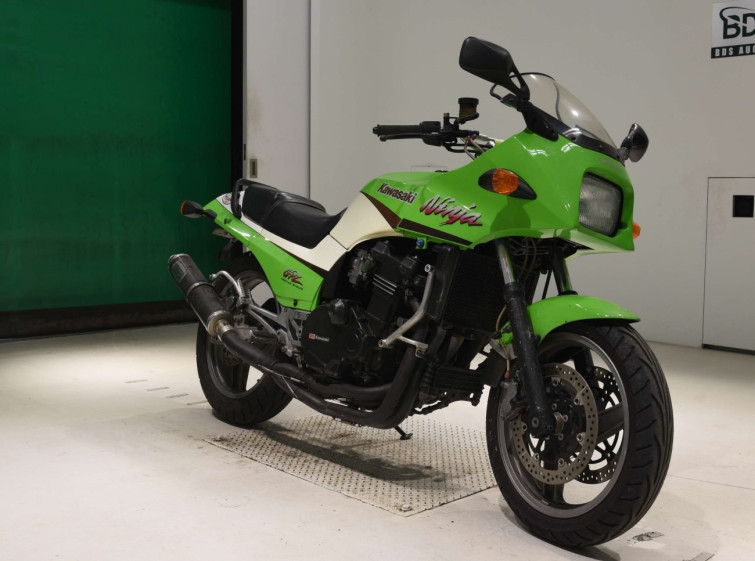 Мотоцикл Kawasaki GPZ900R з пробігом 55989 km
