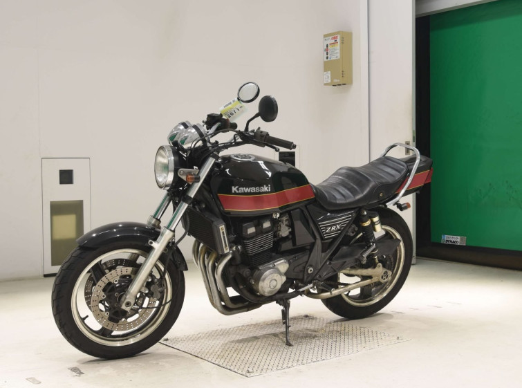 Мотоцикл Kawasaki ZRX400 з пробігом 55811 km