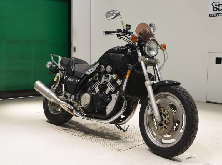 Мотоцикл Yamaha V-MAX1200 з пробігом 27998 m