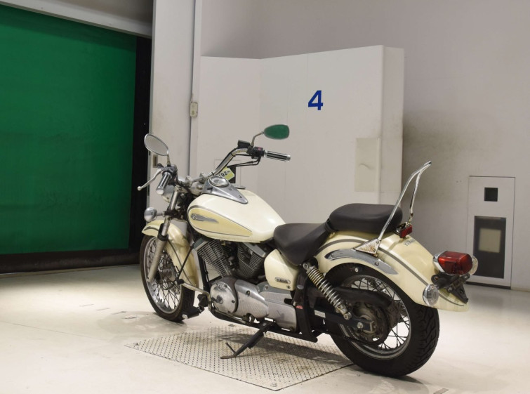 Мотоцикл Yamaha DRAGSTAR XVS250