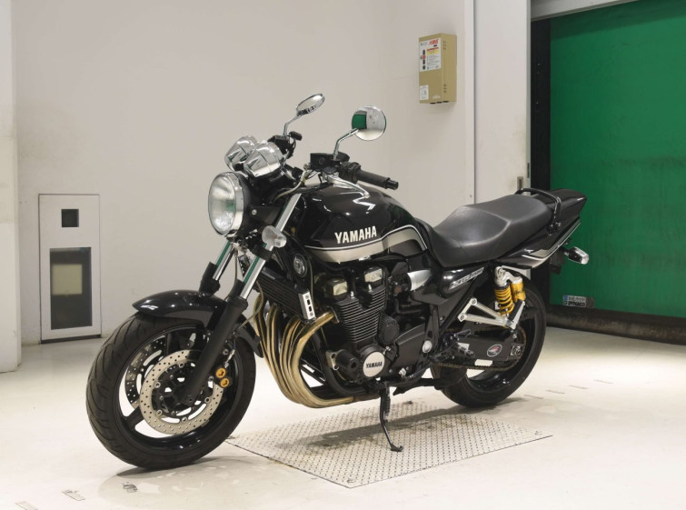 Мотоцикл Yamaha XJR1300 з пробігом 13388 km
