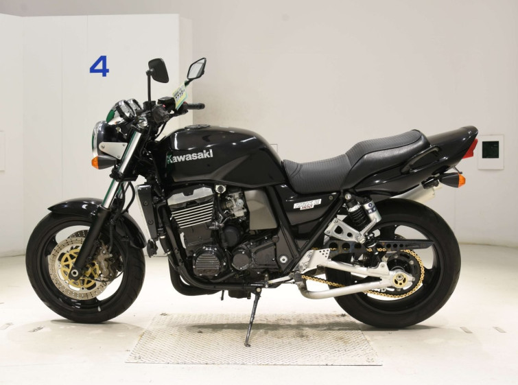 Мотоцикл Kawasaki ZRX1100 с пробегом 5664 km
