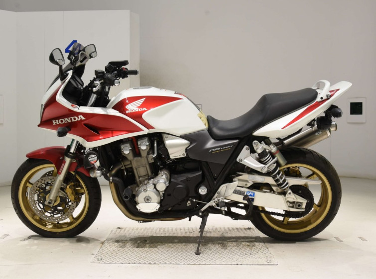 Мотоцикл Honda CB1300SFA BOLDOR