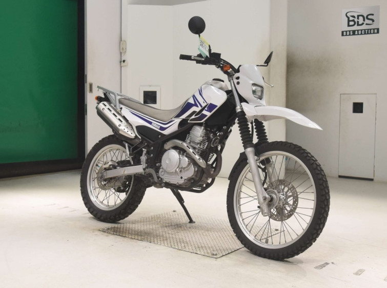 Мотоцикл Yamaha SEROW XT250 с пробегом 23453 km