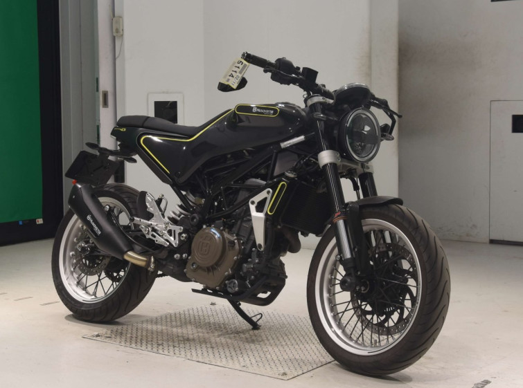 Мотоцикл Husqvarna SVARTPILEN 401 з пробігом 13081 km