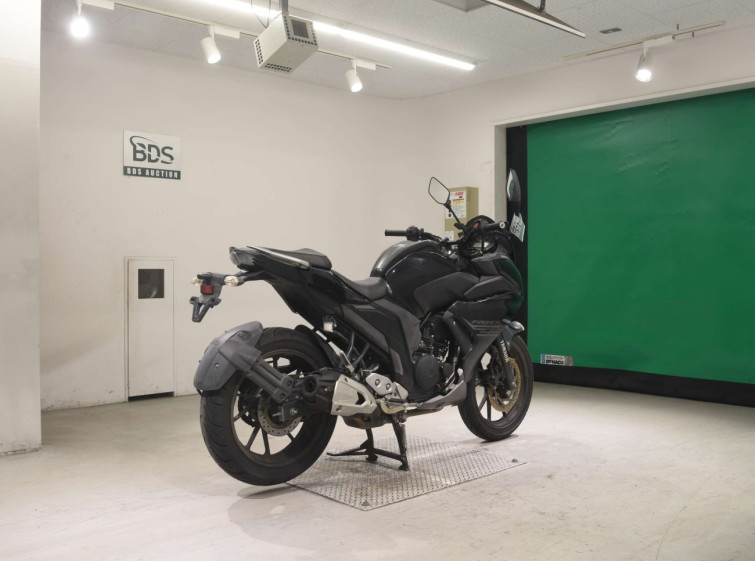 Мотоцикл Yamaha FZ25 з пробігом 35440 km