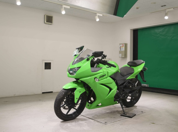 Мотоцикл Kawasaki NINJA250R с пробегом 15756 km
