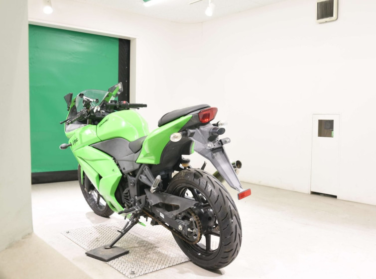 Мотоцикл Kawasaki NINJA250R с пробегом 15756 km